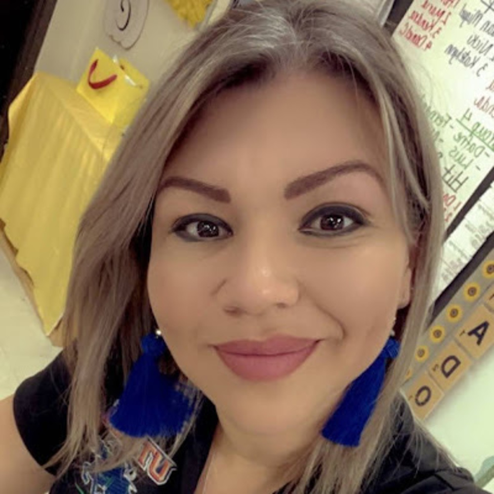 Meet your Posher, Claudia